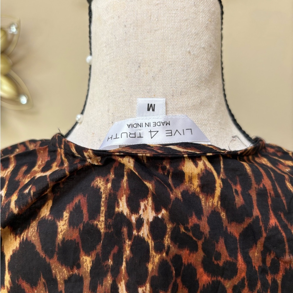 NWT Live 4 Truth Leopard Print Puff Sleeve Blouse - Picture 9 of 11